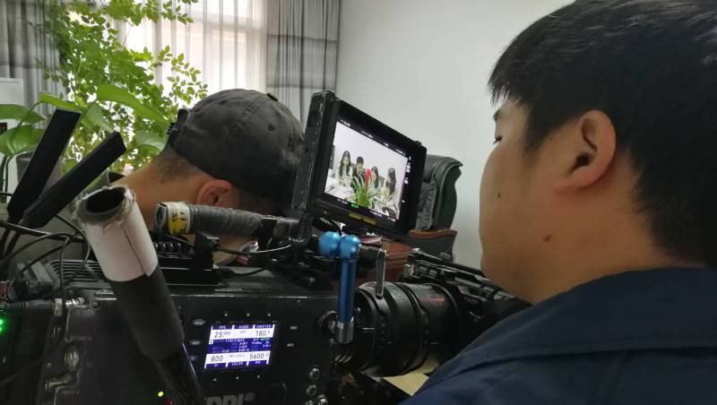 剧本杀式体验：平桥区广告片拍摄公司构建沉浸式消费决策路径